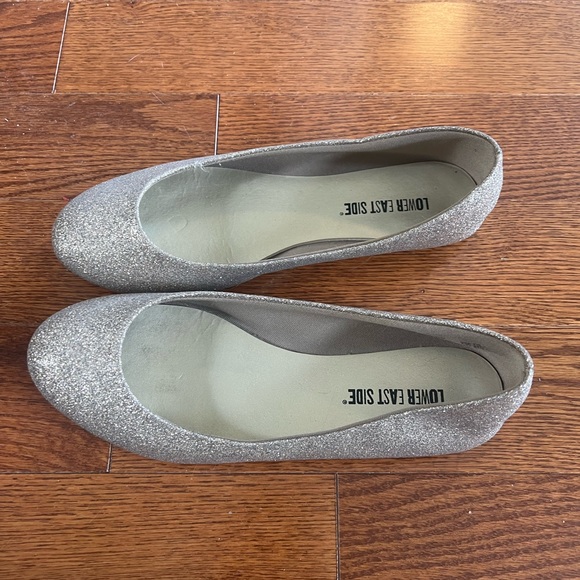 Rose Gold flats - Picture 1 of 2